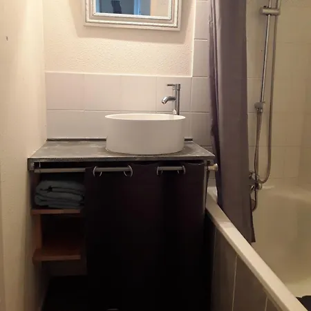 A 100 Metres De La Lägenhet