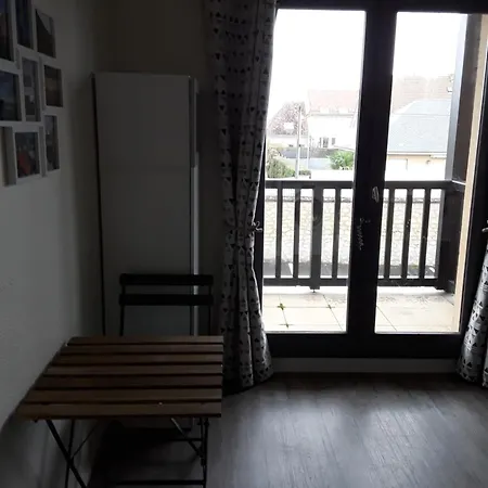 A 100 Metres De La * Ouistreham